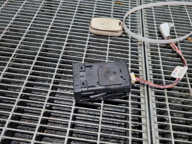 bontott HYUNDAI ix35 Gyújtáskapcsoló