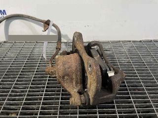 bontott HYUNDAI ix35 Jobb első Féknyereg Munkahengerrel