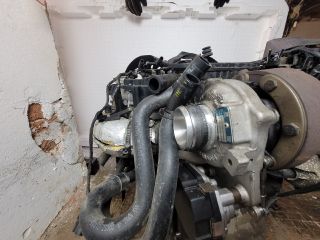 bontott HYUNDAI ix35 Komplett Motor (Segédberendezésekkel)