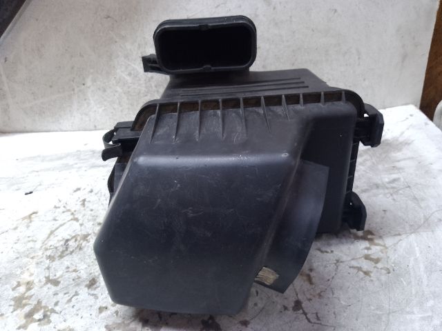 bontott HYUNDAI ix35 Légszűrő Ház