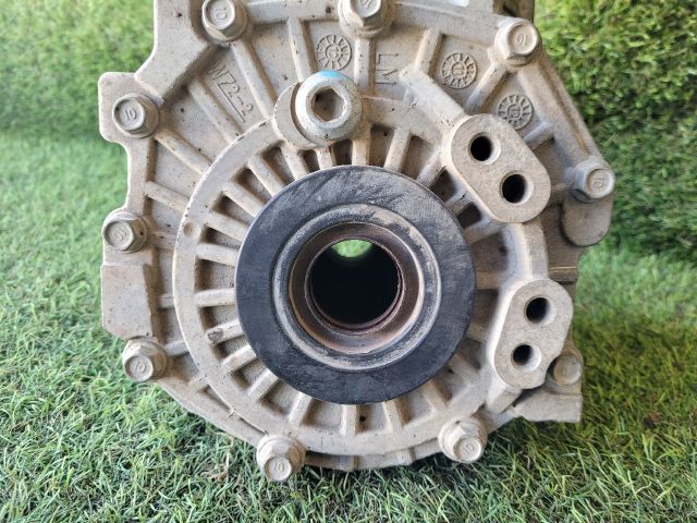 bontott HYUNDAI ix35 Osztómű