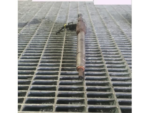 bontott HYUNDAI ix35 Porlasztó (1 db)