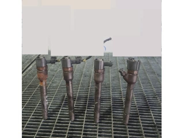 bontott HYUNDAI ix35 Porlasztó (1 db)