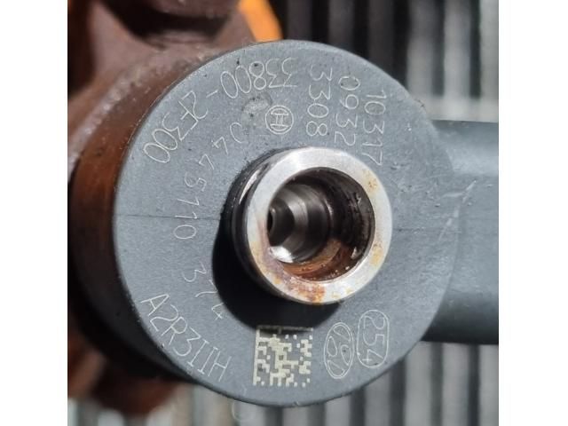 bontott HYUNDAI ix35 Porlasztó (1 db)