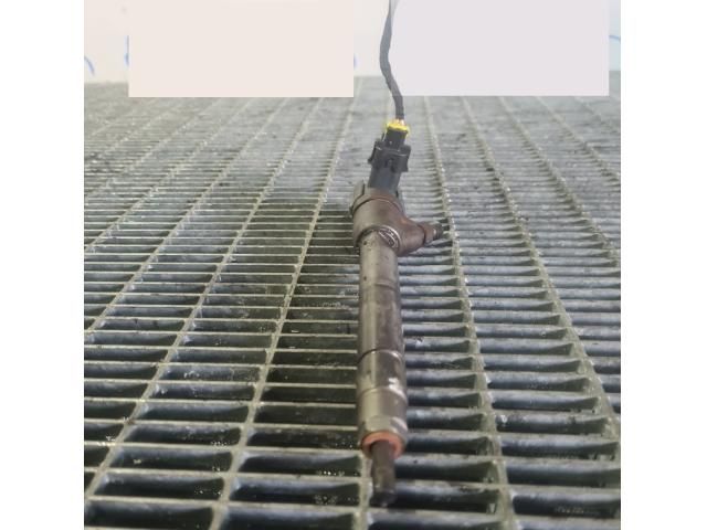 bontott HYUNDAI ix35 Porlasztó (1 db)