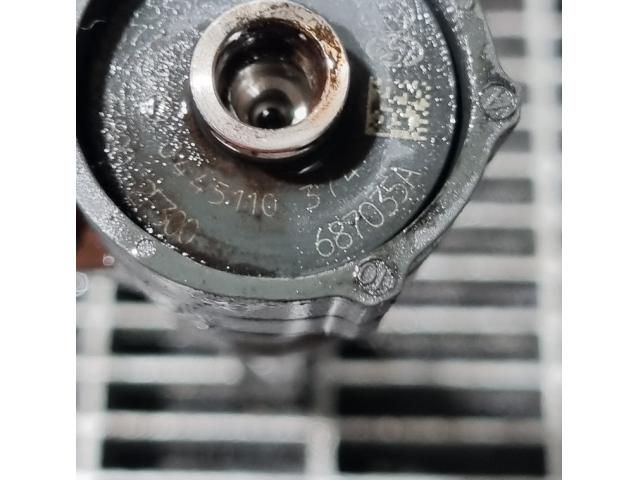 bontott HYUNDAI ix35 Porlasztó (1 db)