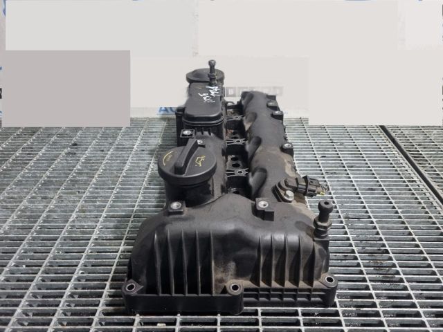 bontott HYUNDAI ix35 Szelepfedél