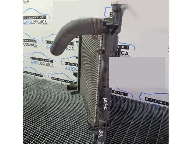 bontott HYUNDAI ix35 Vízhűtő Radiátor (Klímás)