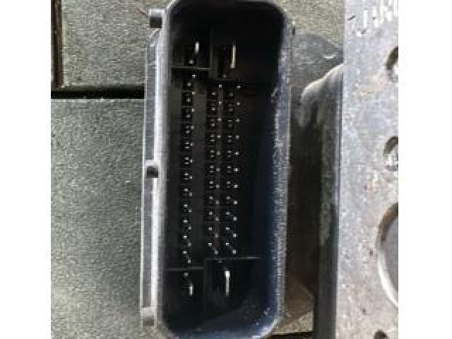 bontott HYUNDAI ix35 ABS Kocka