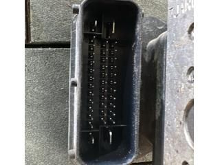 bontott HYUNDAI ix35 ABS Kocka