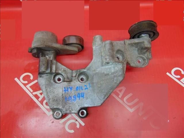 bontott HYUNDAI ix35 Generátor Tartó Bak