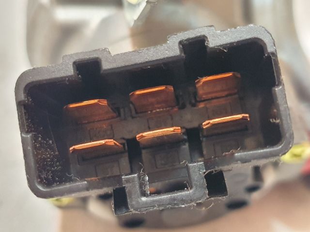 bontott HYUNDAI ix35 Gyújtáskapcsoló Házzal