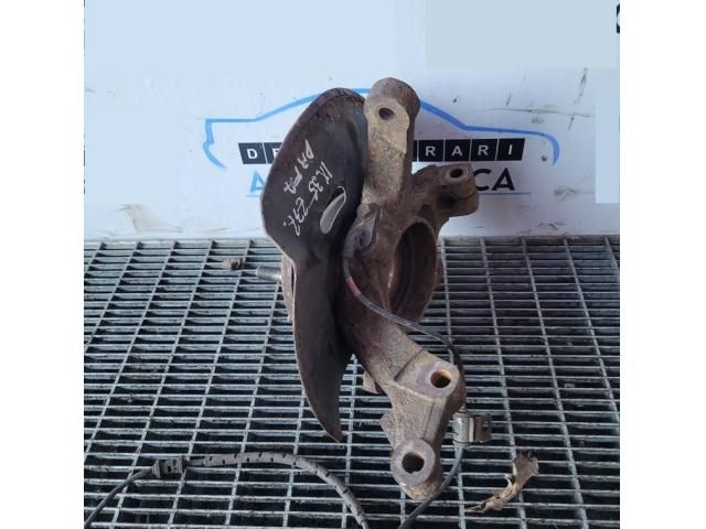 bontott HYUNDAI ix35 Jobb első Csonkállvány