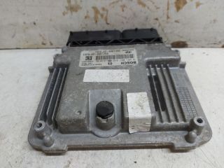 bontott HYUNDAI ix35 Motorvezérlő