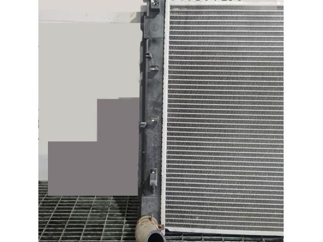 bontott HYUNDAI ix35 Vízhűtő Radiátor (Klímás)