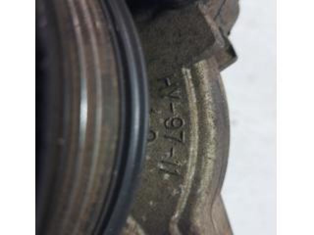 bontott HYUNDAI ix35 Vízpumpa