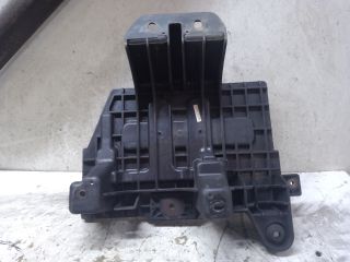 bontott HYUNDAI ix35 Akkumulátor Tartó