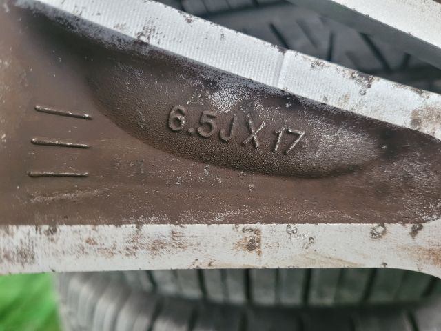 bontott HYUNDAI ix35 Alufelni Szett Gumival