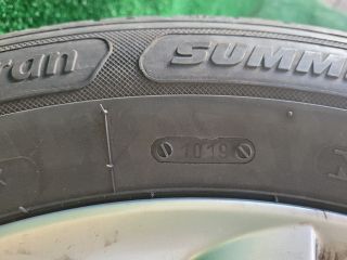 bontott HYUNDAI ix35 Alufelni Szett Gumival