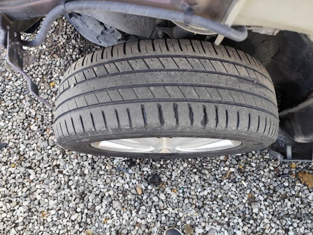 bontott HYUNDAI ix35 Alufelni Szett Gumival