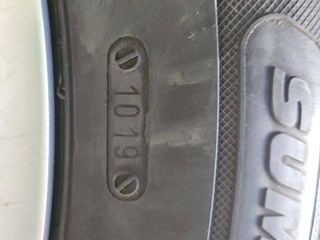 bontott HYUNDAI ix35 Alufelni Szett Gumival