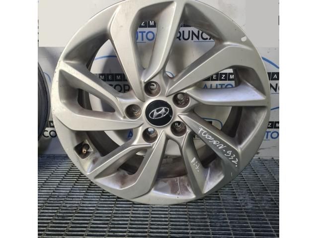 bontott HYUNDAI ix35 Alufelni Szett