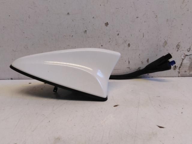 Hyundai ix35 deals antenna