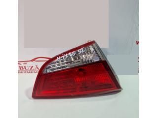 bontott HYUNDAI ix35 Bal Belső Hátsó Lámpa