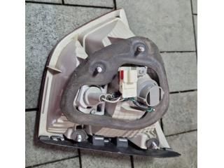 bontott HYUNDAI ix35 Bal Belső Hátsó Lámpa