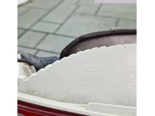 bontott HYUNDAI ix35 Bal Belső Hátsó Lámpa