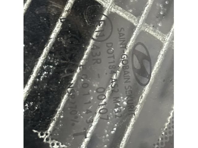 bontott HYUNDAI ix35 Bal C Oszlop Oldalablak Üveg