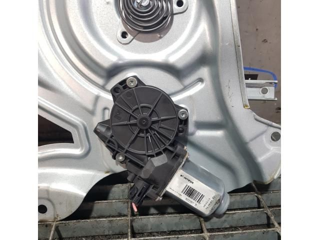 bontott HYUNDAI ix35 Bal első Ablakemelő Szerkezet (Elektromos)