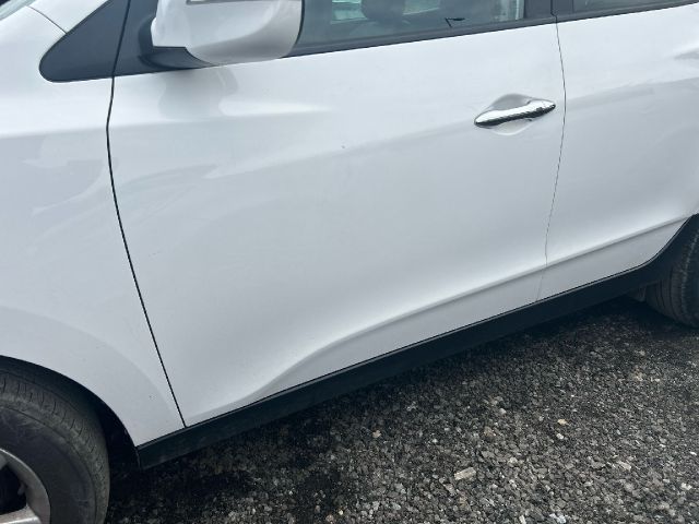 bontott HYUNDAI ix35 Bal első Ajtó (Üres lemez)