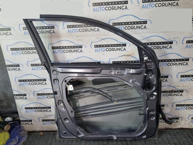 bontott HYUNDAI ix35 Bal első Ajtó (Üres lemez)