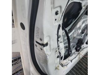 bontott HYUNDAI ix35 Bal első Ajtó (Üres lemez)