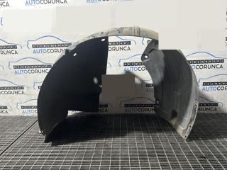 bontott HYUNDAI ix35 Bal első Dobbetét (Kerékjárati, Műanyag)