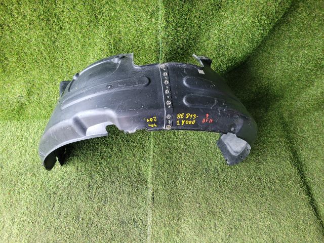 bontott HYUNDAI ix35 Bal első Dobbetét (Kerékjárati, Műanyag)