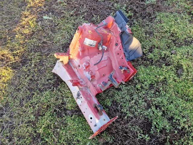 bontott HYUNDAI ix35 Bal első Hossznyúlvány