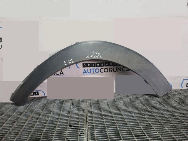 bontott HYUNDAI ix35 Bal első Sárvédő Szélesítő