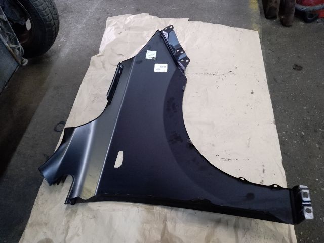 bontott HYUNDAI ix35 Bal első Sárvédő