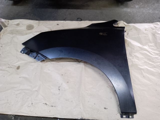 bontott HYUNDAI ix35 Bal első Sárvédő