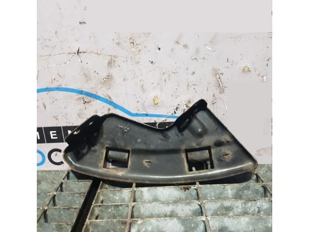 bontott HYUNDAI ix35 Bal Fényszóró Tartó