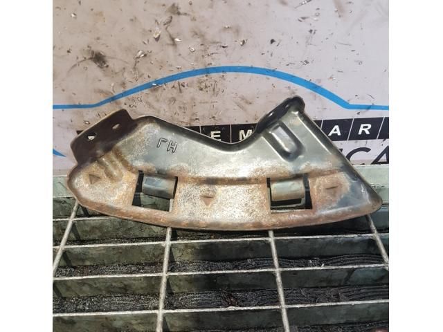 bontott HYUNDAI ix35 Bal Fényszóró Tartó