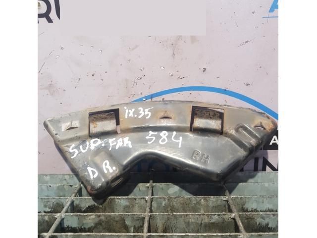 bontott HYUNDAI ix35 Bal Fényszóró Tartó