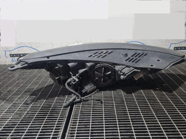 bontott HYUNDAI ix35 Bal Fényszóró