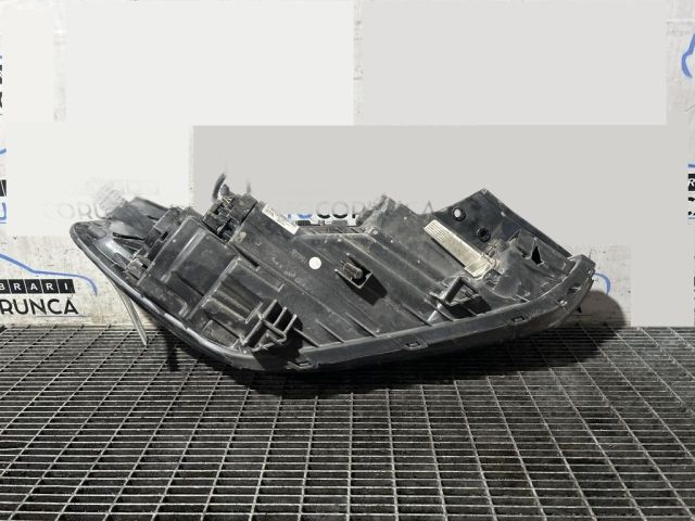 bontott HYUNDAI ix35 Bal Fényszóró