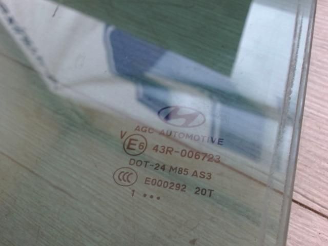 bontott HYUNDAI ix35 Bal hátsó Ablak