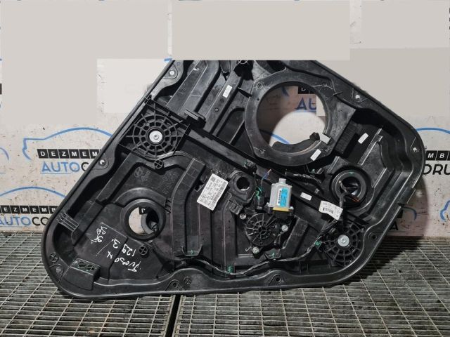 bontott HYUNDAI ix35 Bal hátsó Ablakemelő Szerkezet (Elektromos)