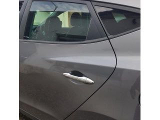 bontott HYUNDAI ix35 Bal hátsó Ajtó (Üres lemez)