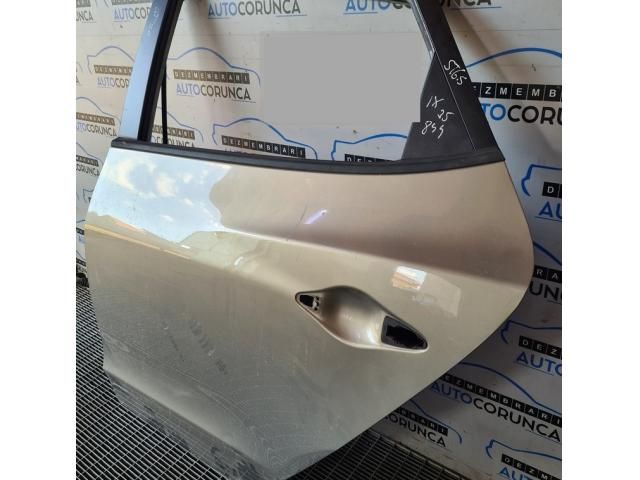 bontott HYUNDAI ix35 Bal hátsó Ajtó (Üres lemez)